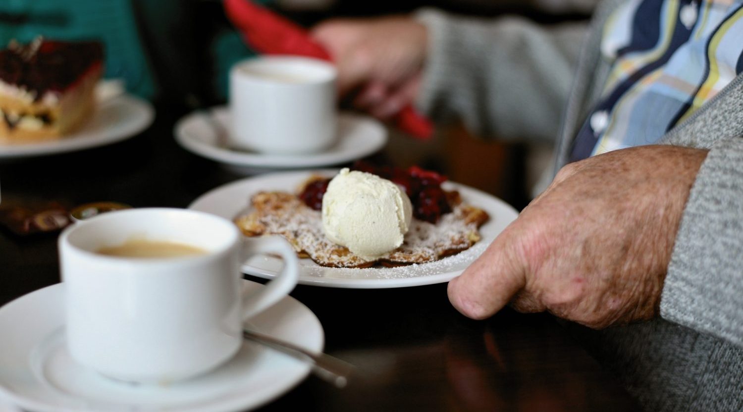 coffee-shop-3699340_1920